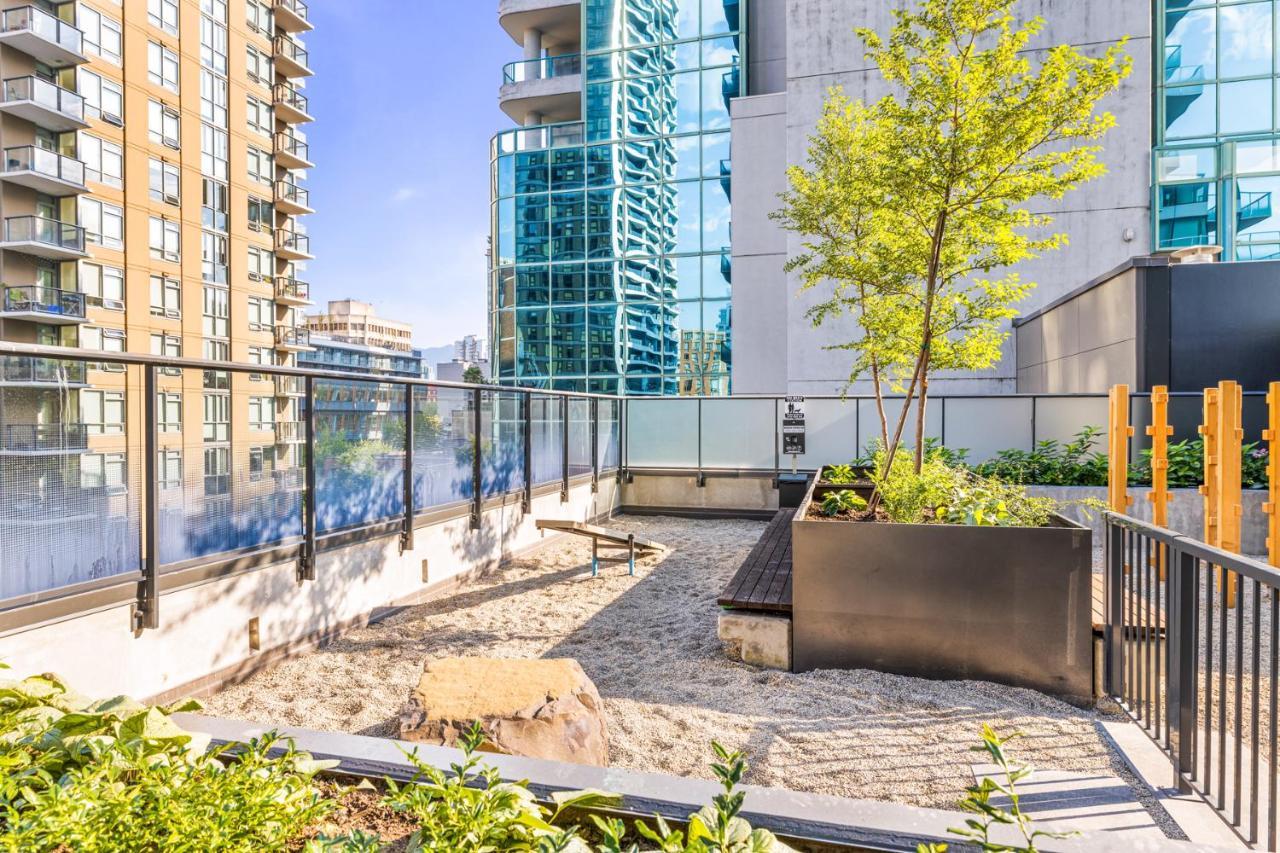 Отель Level Downtown - Howe Ванкувер Экстерьер фото
